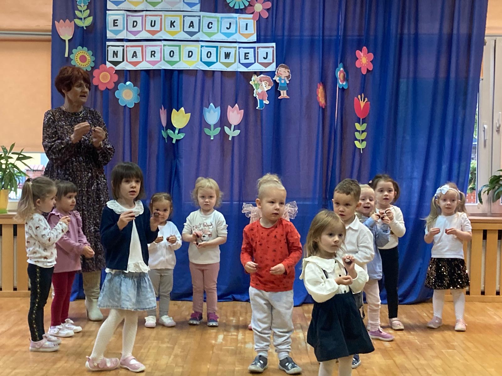 dn123634D14 2F7B F6A4 EBF8 182D2AAA30AC