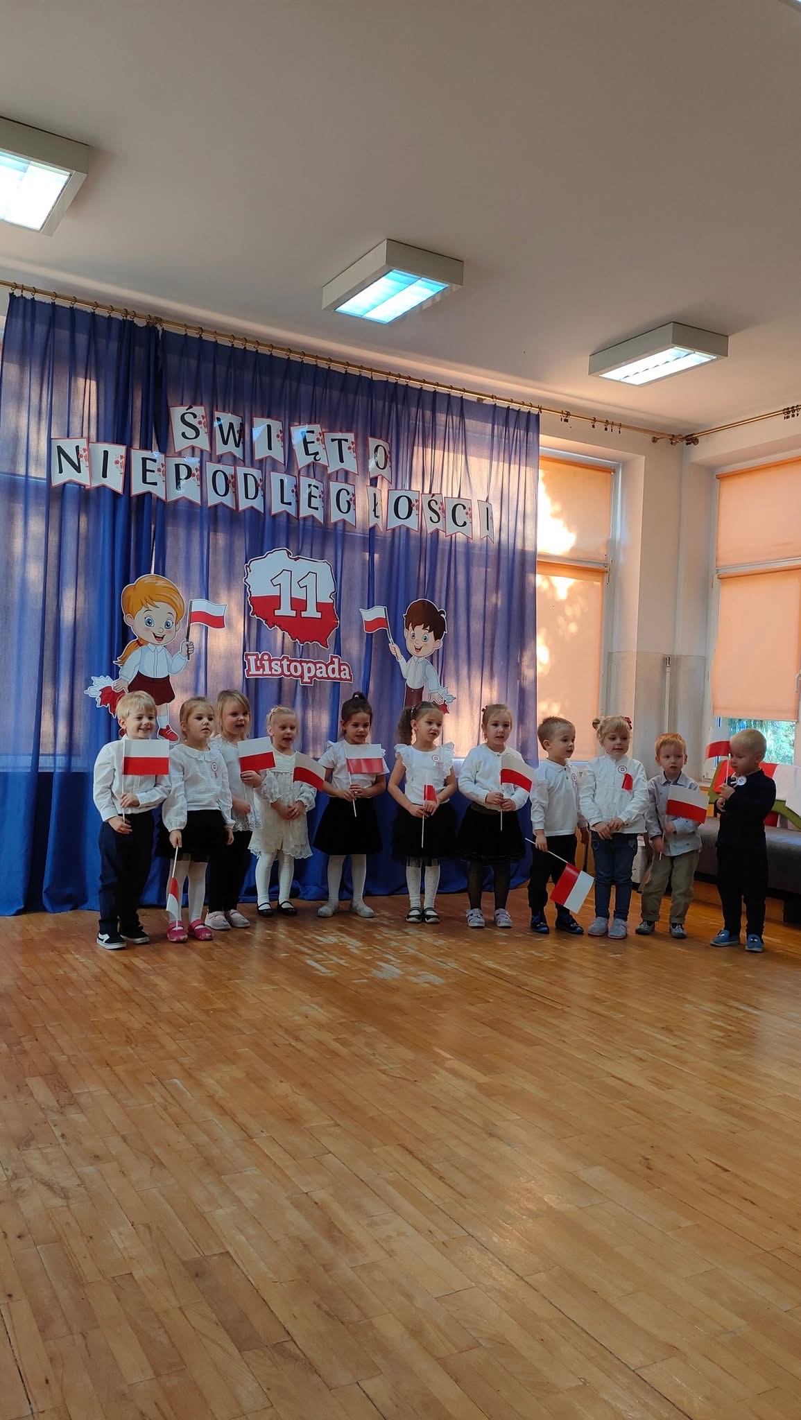 n312A21AC5 05E2 325C 6745 C089D4C3A3EE